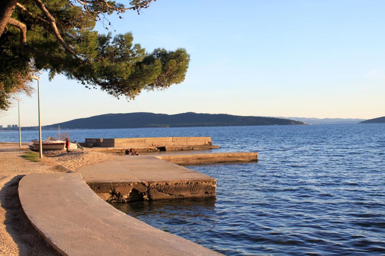 Apartments With A Parking Space Kastel Luksic, Kastela - 13734 Екстер'єр фото